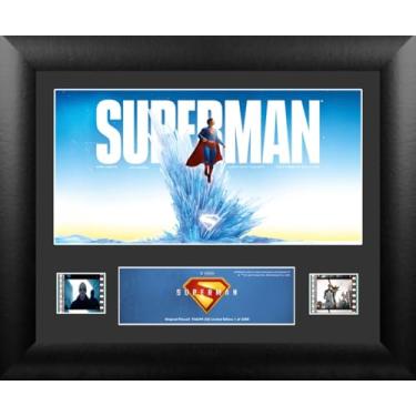 Imagem de FILMCELLS DC Comics – Superman (2025) – Fortress of Solitude 27.9 cm x 33.0 cm Edição Limitada Apresentação Única – Dois (2) Clipes de Filme de 35 mm – Oficialmente Licenciado Colecionável