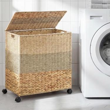 Imagem de Cinnvoice Cesto de lavanderia de vime rolante de 120 L, cesto de roupa suja com tampa, cesto de tecido decorativo com forro removível lavável, sacos e alças para roupas, jacinto de água natural