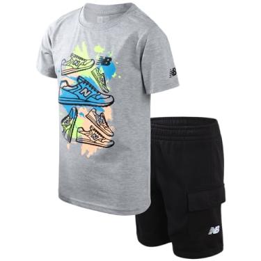 Imagem de New Balance Conjunto de shorts para meninos – 2 peças camiseta de manga curta e shorts cargo de moletom de lã – conjunto esportivo para meninos (4-12), Cinza e preto, 12