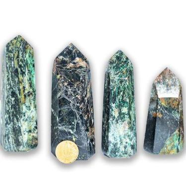 Imagem de Ponta Malaquita Verde Incrustada - 01 kg - Pedra Natural - CristaisdeC