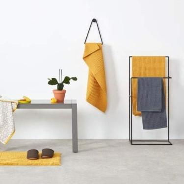 Imagem de Xiaolin Barra de toalha de instalação sem perfuração de aço inoxidável estilo nórdico simples multicolorido opcional toalheiro cabides para quartos, banheiro, cozinha, lavanderia, pátio, hotéis e spas