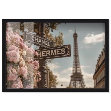 Imagem de Paris Crossroads Shadowbox Print Glam Wall Art por Art Remedy, moldura preta, 78 x 53 cm