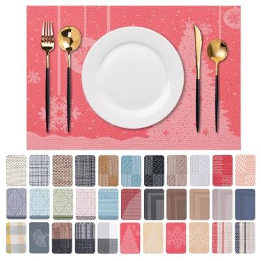 Imagem de CADONO Jogo americano conjunto de 6 tapetes de vinil laváveis para mesa de jantar, antiderrapante, resistente ao calor, PVC (árvore de Natal - vermelho)