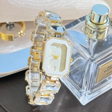 Imagem de Relógio Feminino Dourado Fashion Analógico Pedras Quartzo - Zuriew, Br