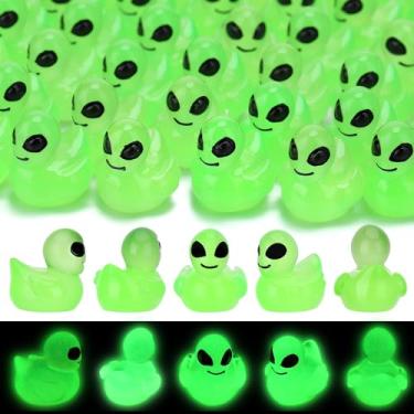 Imagem de GGSTDDUP 50 peças de mini figuras alienígenas que brilham no escuro, minúsculos patos alienígenas, mini estatuetas de resina a granel, pequenos patos de resina para lembrancinhas de festa espacial de