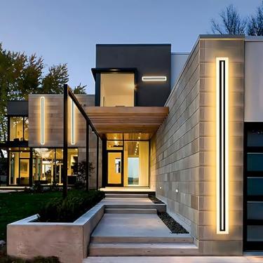 Imagem de JYSXSHOW Pacote com 2 lâmpadas de parede de LED modernas para ambientes externos, 80 cm, à prova d'água, IP65, branco quente, 110 V, luminária retangular preta, elegante, branco fosco, acrílico