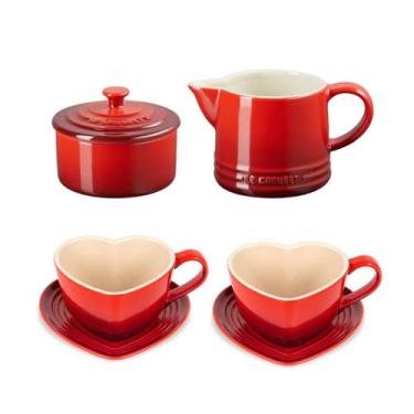 Imagem de Kit creme e açúcar + 2 canecas c/ pires coração le creuset