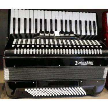 Imagem de Acordeon Todeskini 120 baixos preto