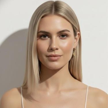 Imagem de Brinco Argola Click Coração Love Semijoia Banhada a Ouro 18K Romântico