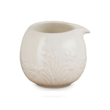 Imagem de JARRA DE SAQUÊ LE CREUSET JARDIN 440ML SPHERE EM CERÂMICA COM RELEVO MERINGUE 80048487160003 Meringue