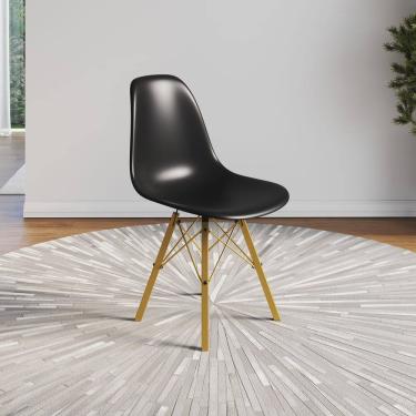 Imagem de Cadeira Eames Tubo Ferro Dourado Assento Preto