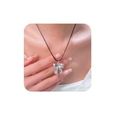 Imagem de Aneneiceera Colar gargantilha de couro vintage, colar com pingente de laço de filigrana de prata, colar de gravata borboleta vazada, colar de laço preto, joia para mulheres e meninas, Zinco, Sem Pedra