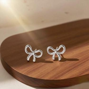 Imagem de Brincos de laço banhados a ouro 14 K, brincos delicados para mulheres, leves, hipoalergênicos, minimalistas, simples, pequenos, joias de presente para ela, Medium, Metal, Sem pedra preciosa