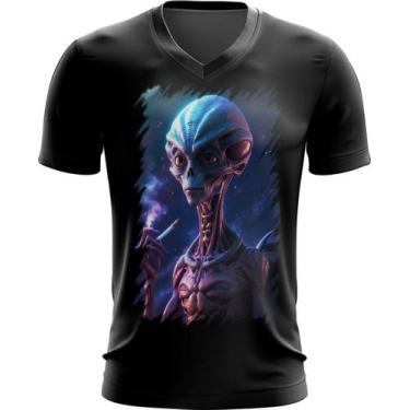 Imagem de Camiseta Gola V Alien ET Fumando Alienígena 3 - Kasubeck Store®, M