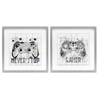 Imagem de Stupell Industries Gamer Words with Modern Pixels 2 peças impressão emoldurada cinza conjunto sob vidro, design por Kim Allen, 13 x 13