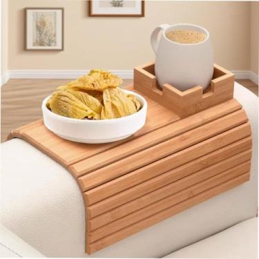 Imagem de Suporte de copo de sofá de bambu para bebida e lanche, bandeja de braço de sofá dobrável antiderrapante, bandeja de apoio de braço para sofá, para bebidas, celular, TV remota, lanches (A)