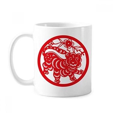 Imagem de Caneca de cerâmica de cerâmica com arte do zodíaco com corte de papel Tigre Animal China Copo de porcelana
