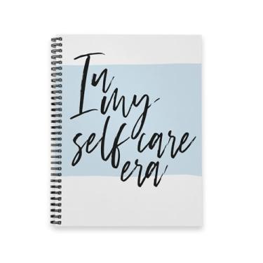Imagem de Caderno espiral In My Self Care Era/Diário motivacional de amor próprio de 21,6 cm x 28 cm / 120 páginas de rastreamento de bem-estar/capa mole laminada brilhante durável/fio preto em espiral/feito