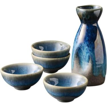 Imagem de JOEUQK Conjunto de 5 peças de copos de saquê japonês, porcelana, copos de cerâmica tradicionais, artesanato, taças de vinho, conjunto de saquê japonês com 1 garrafa de saquê e 4 xícaras de saquê