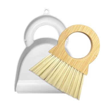 Imagem de NBGYTECH Conjunto de mini vassoura e pá de lixo de bambu com conjunto combo de pá de lixo vassoura de mão portátil para escritório, cozinha, dormitório, casa, limpezas rápidas (branco)