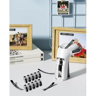 Imagem de Máquina de fazer etiquetas em relevo vintage 3D com 10 rolos de fita, impressora de etiquetas em relevo portátil sem tinta Omega S para casa, escritório, bricolage e artesanato, branco e preto