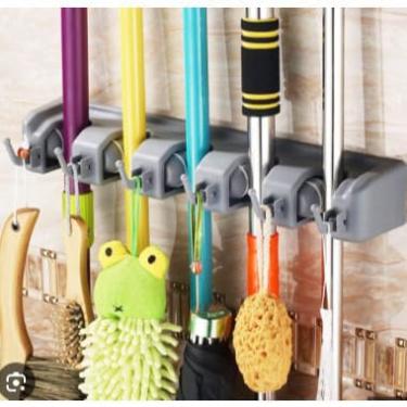 Imagem de Suporte Organizador Multiuso Forte para Parede, 5 Espaços e Ganchos para Vassoura e Rodo