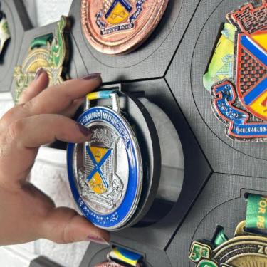 Imagem de Porta Medalhas Hexagonal Colméia Kit 20 - 10 - 5 - 3 Unidades Várias C