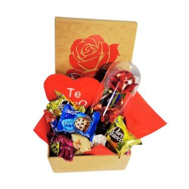 Imagem de Cesta de Presente Romântica com Chocolates Lacta, Rosa Decorativa e Coração Te Amo, Dia dos Namorados (Rosa Vermelha)