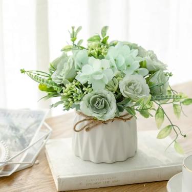 Imagem de TKAS Arranjo de flores falsas em vaso de cerâmica, rosas de seda artificial e hortênsia, peça central floral pequena realista de estilo seco para mesa de jantar, decoração de casa de festa de