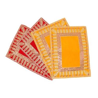 Imagem de Conjunto de 4 tapetes de veludo Aasan Pooja Puja Pano (Tamanho: -28 x 20 cm) (vermelho) Laxmi Ganesh para festival tradicional indiano multiuso decoração cultural Artigo Pooja Decoração de casa
