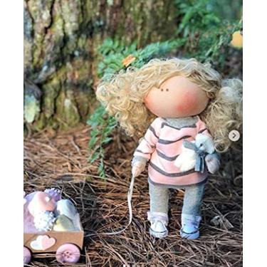 Imagem de Boneca Russa de Luxo - 30x20x16 centímetros - Mais 1 Pijaminha P/ Trocar a Roupinha, 1 Ursinho, 1 Certidão de Nascimento e 1 Linda Embalagem.