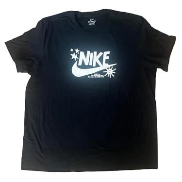 Imagem de Nike Camiseta esportiva masculina com logotipo Swoosh (branco/azul marinho/laranja, Preto (estrelas brancas), M