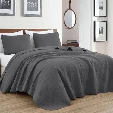 Imagem de Chezmoi Collection Luca Conjunto de colcha grande de 3 peças, tamanho king, carvão vegetal - Colcha de microfibra leve de verão 118 x 106 - Cobertor com estampa de medalhão floral para todas as