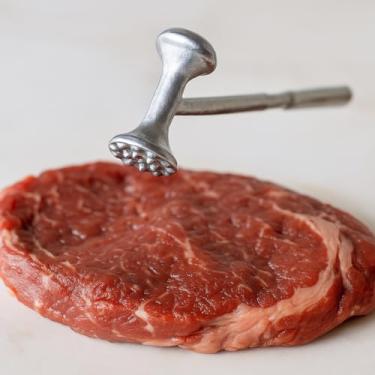 Imagem de Amaciador de Carne em Alumínio 20cm Batedor Duplo para Bifes Frango Porco Maciez e Suculência Cozimento Uniforme Leve Resistente Fácil de Limpar Ideal para Cozinha e Churrasco