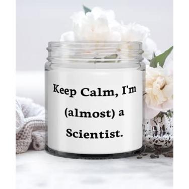 Imagem de Vela divertida de cientista, Keep Calm, I'm (quase) a cientista, presentes para colegas, presente de amigos, para cientista