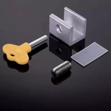 Imagem de Kit 2 Trava Fechadura Com Chave Porta Janela De Porta De Liga De Alumínio Segurança Infantil E Anti-roubo