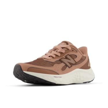 Imagem de New Balance Fresh Foam Arishi V4 Tiralux Tênis feminino, Deslizamento de terra/noz-pecã/carvalho rico, 9 Wide