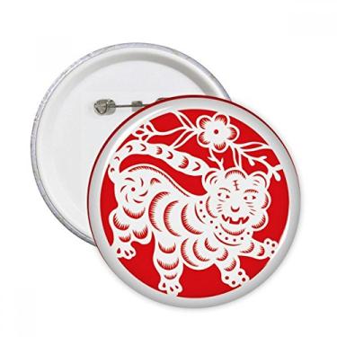 Imagem de Broche redondo de arte do zodíaco com corte de papel Tigre Animal China Emblema Emblema Acessório Decoração 5 peças