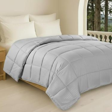 Imagem de Edredom Toque de Plumas Dupla Face, Microfibra Plumage Liso e Stripe Quadriculado (Cinza Stripes, Casal)