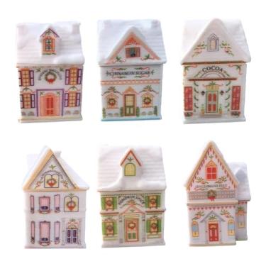 Imagem de FytStycale Conjunto de 6 miniaturas de potes de especiarias para vila natalina em resina, representando casas e pimentas.