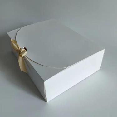 Imagem de caixas para presente com o estilo elegância BRANCA ou kraft Tamanho 19