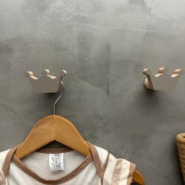 Imagem de 2 Ganchos de parede infantil Coroa Cinza princesa decoração quarto bebê