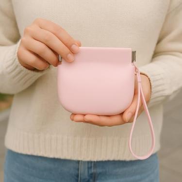 Imagem de Porta-moedas de silicone com fecho de pressão – Mini batom portátil e capa para fone de ouvido, bolsa de armazenamento elegante e prática, rosa