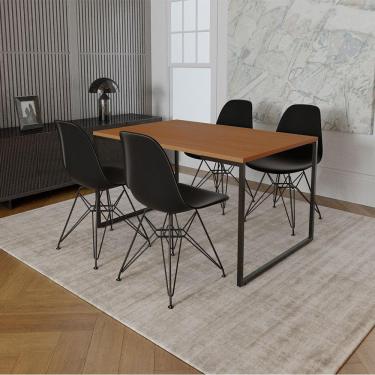 Imagem de Mesa Industrial Base Ferro Preto Tampo 137X90 Canela 4 Cadeiras Ferro Preto Assento Preto Marrom