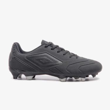 Imagem de Chuteira Unissex Campo Attack III Umbro - Preto-Feminino