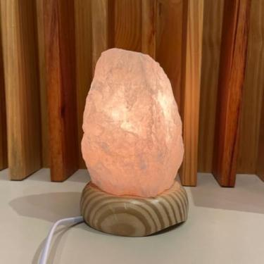 Imagem de Luminária Quartzo Rosa Bruto M - Base Clara