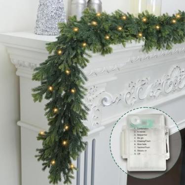 Imagem de Guirlanda de Natal OZFHUA de 1,8 m de cedro pré-iluminado com luzes