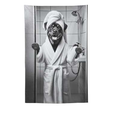 Imagem de Rottweiler com loção tapeçaria preto branco chuveiro cena engraçada animal de estimação arte pendurar na parede decoração de casa alegre para banheiro quarto vibe60 x 90 tapeçaria