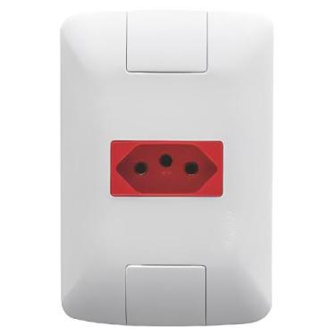 Imagem de Conjunto 4x2 com 1 Tomada 2P+T 20 Amperes 250 Volts Branco e Vermelho 
