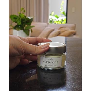 Imagem de Vela Aromática Artesanal Vivaê Cereja e Avelã - Fragrância Intensa e Cera Vegetal - 90g